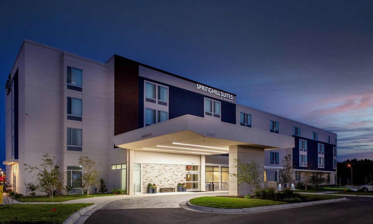 Parkville Hotel | SpringHill Suites Kansas City Airport