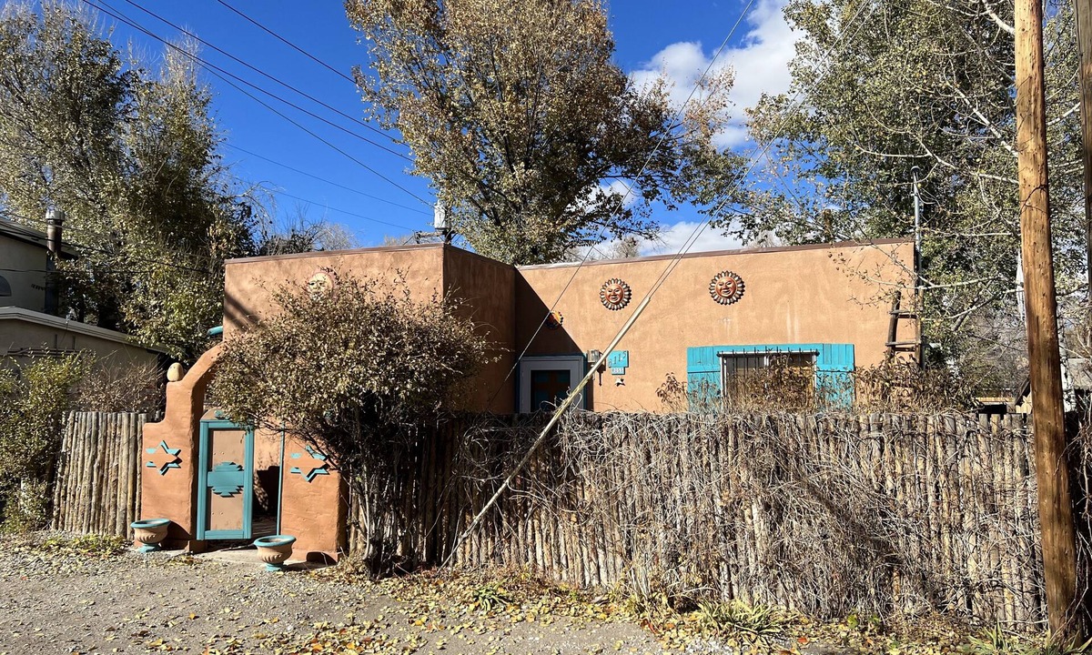 Alamosa House | STR #03015 - Steps to Main St, Near Sand Dunes