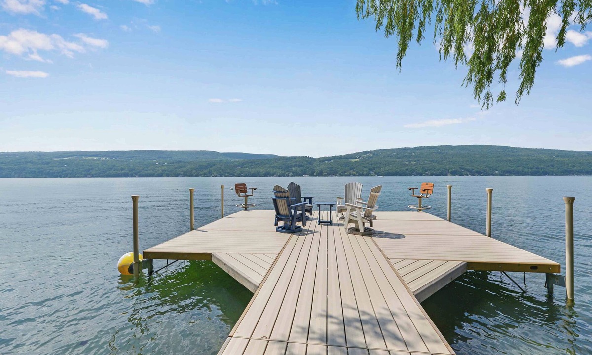 Holcomb House | Summer Wind: Luxury on Canandaigua Lake