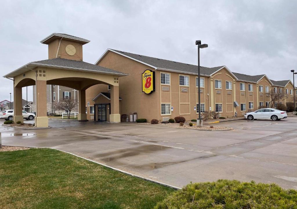 Great Bend Hotel | Super 8 by Wyndham Great Bend