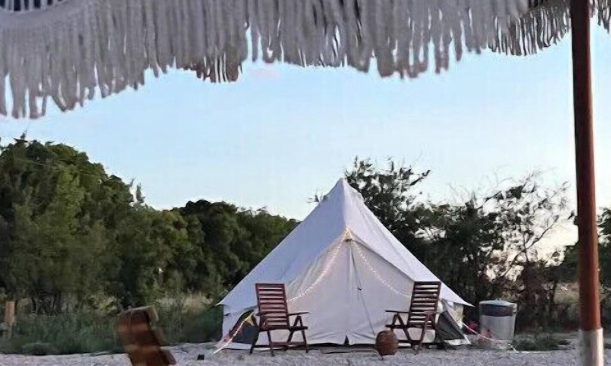 Lorena RV Rental | Supernova One-Starlite Glampground