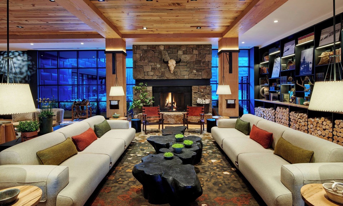 Jackson Hole Hotel | The Cloudveil, Autograph Collection