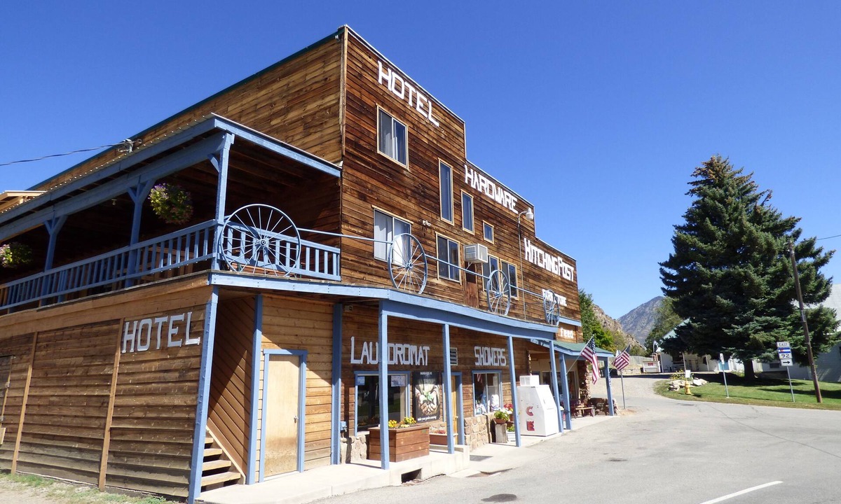 Crawford Hotel | The Hitching Post Hotel and Farm Store