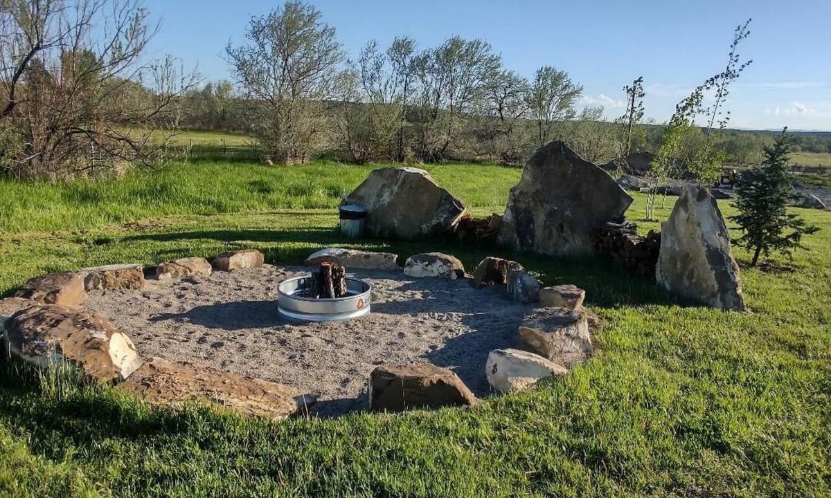 Lovell Cabin | The Howling Wolf Cabin at Wolf Haven Cabins