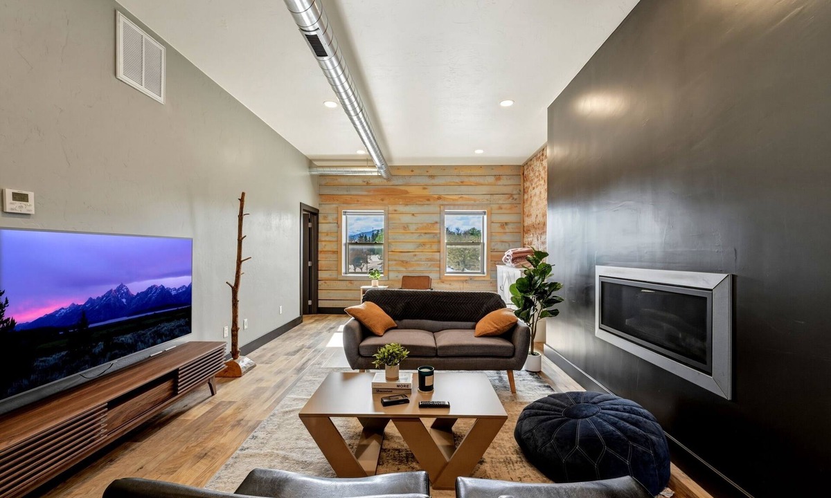 Buffalo Apartment | The Modern Loft at the foot of the Bighorns