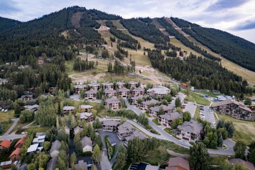 Jackson Cabin | The Residences at Snow King, Outdoor Collection by Marriott Bonvoy