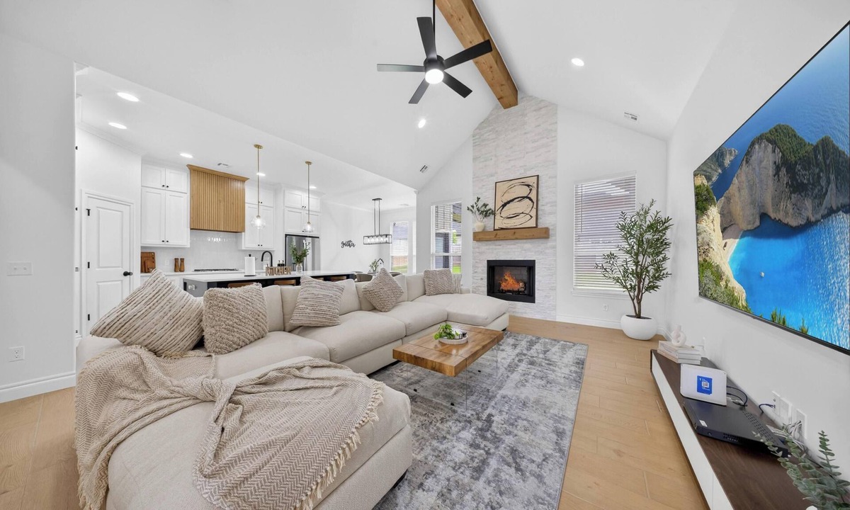 Wheatland House | The Soft Modern House - Designer Home + Cozy Vibes
