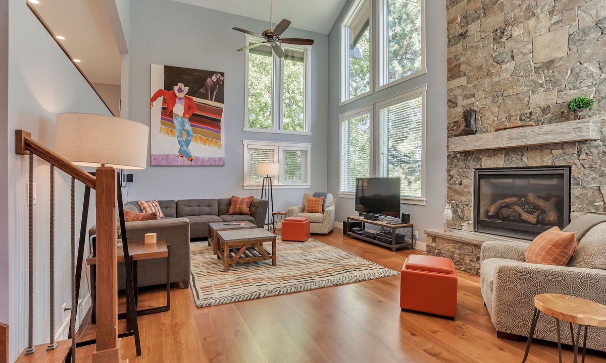 Cottonwood Heights Condo | This is the place. close to Alta/Snowbird/Solitude/Brighton. Mountain views.