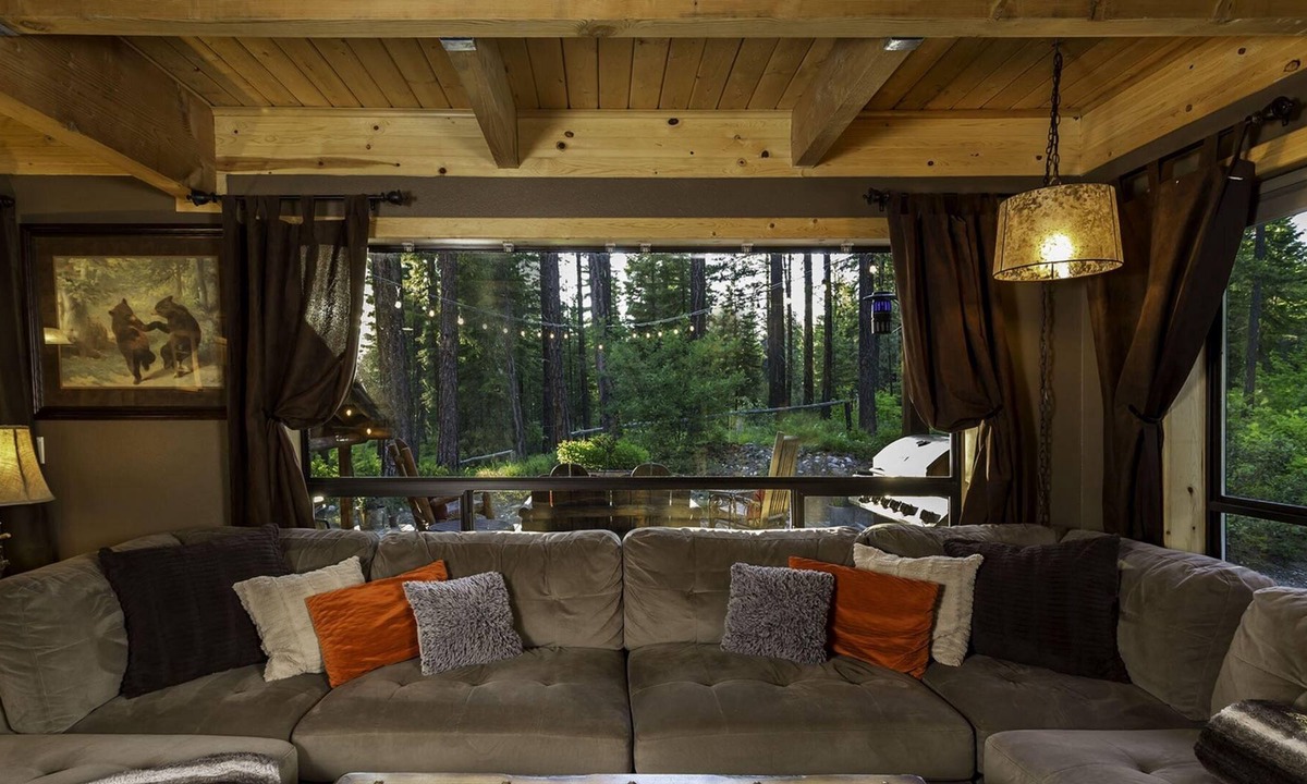 Ardenvoir Cabin | Thyme Out