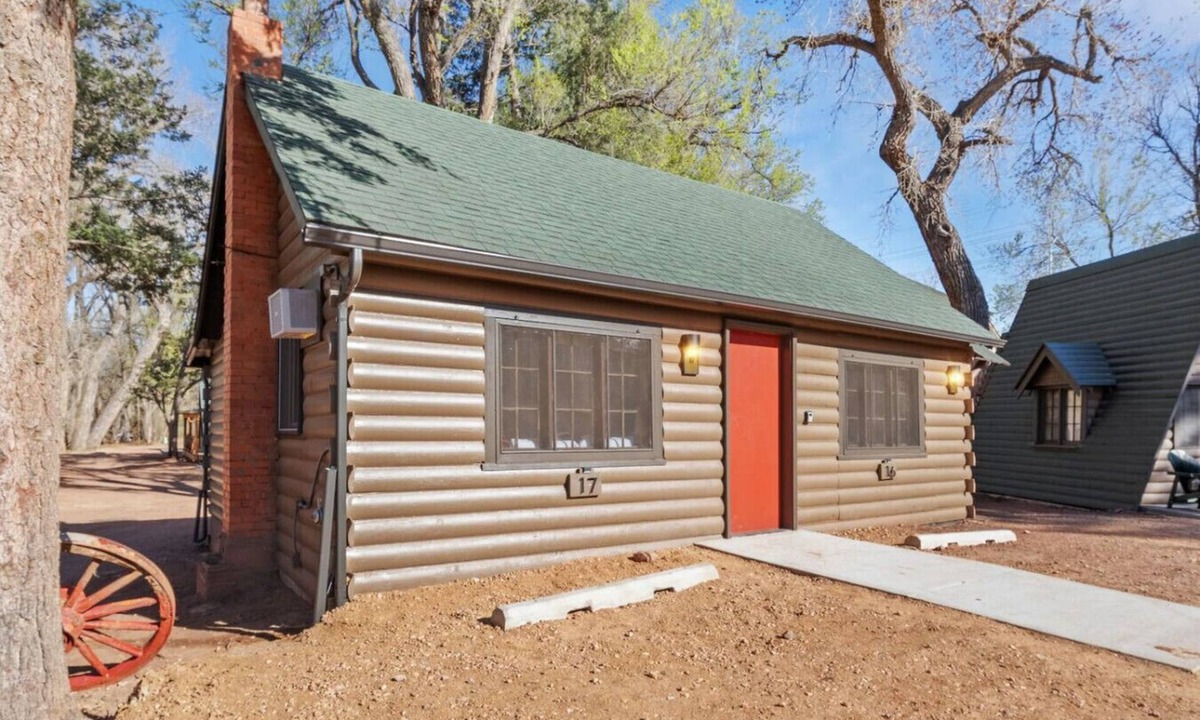 Colorado Springs Cabin | Timber Lodge Cabin #17