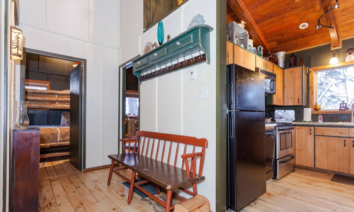 Sundance Cabin | Treehouse by the Stream