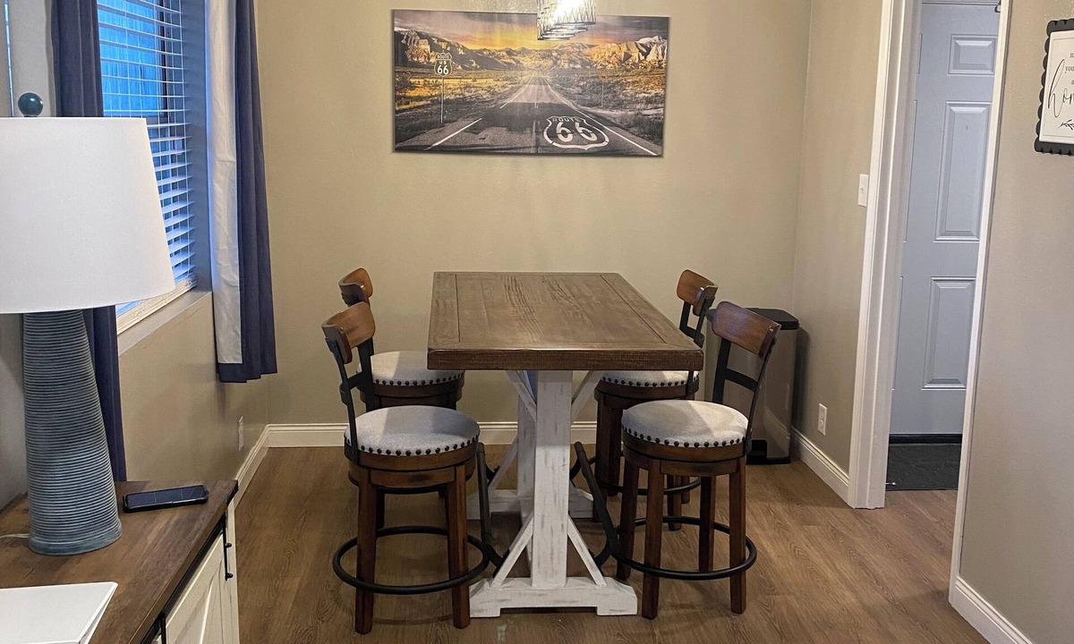 Galena Apartment | Unit 316: Just off Route 66 and close to Joplin and Downstream Casino
