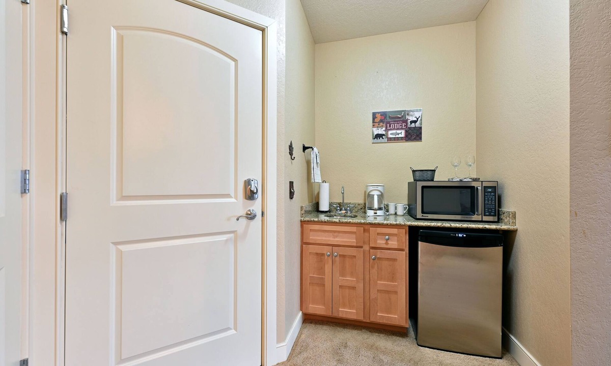 Birchwood Condo | Unit 433b Efficiency 1bd/1 Ba Condo Condo