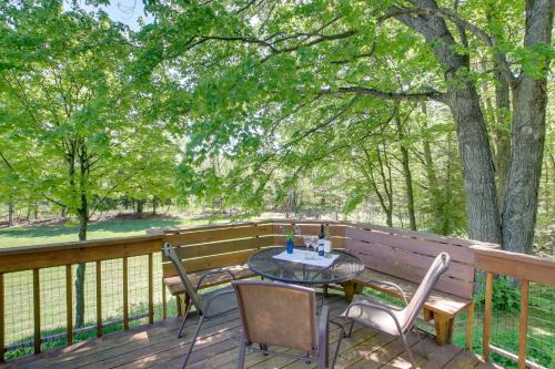 Sister Bay House | Updated Home w/Deck: 2 Mi to Sister Bay Beach!
