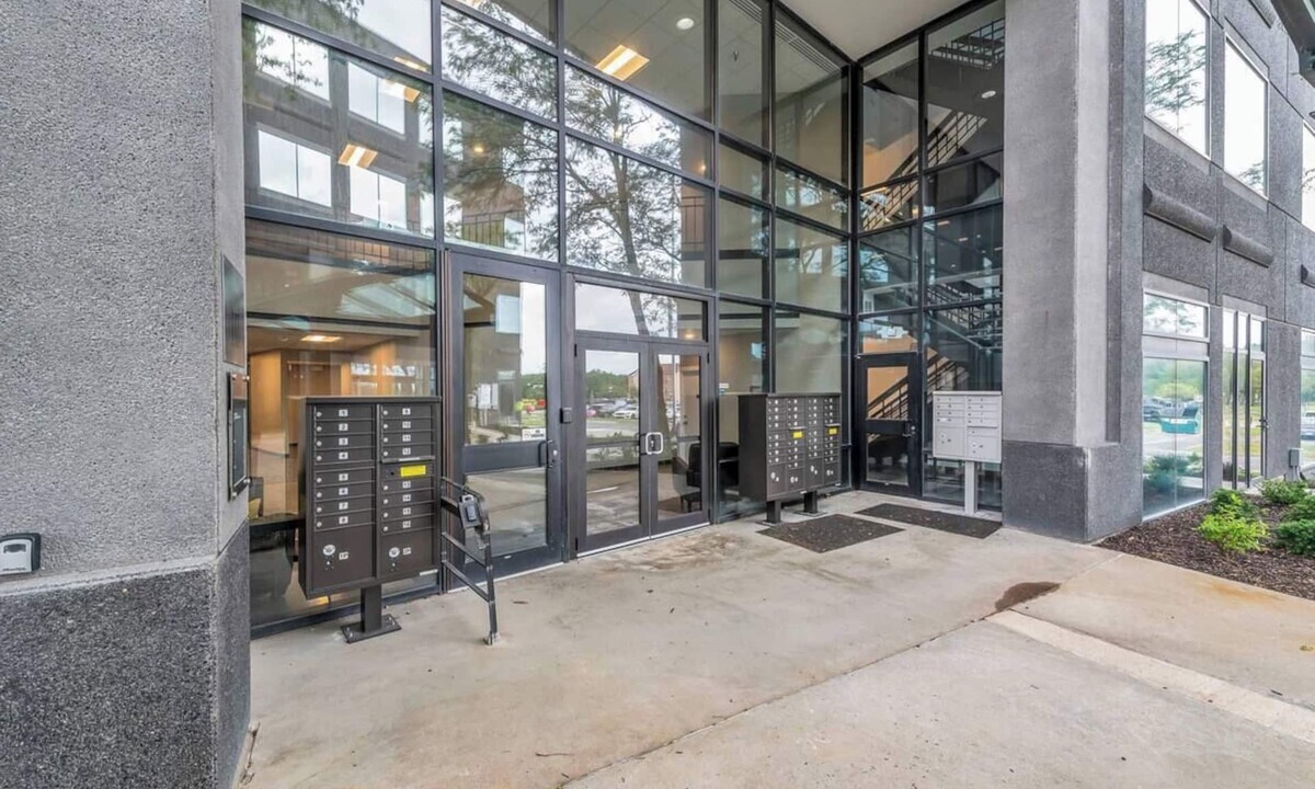 Waldron Apartment | Urban Chic Loft Near Airport with High-Speed WiFi
