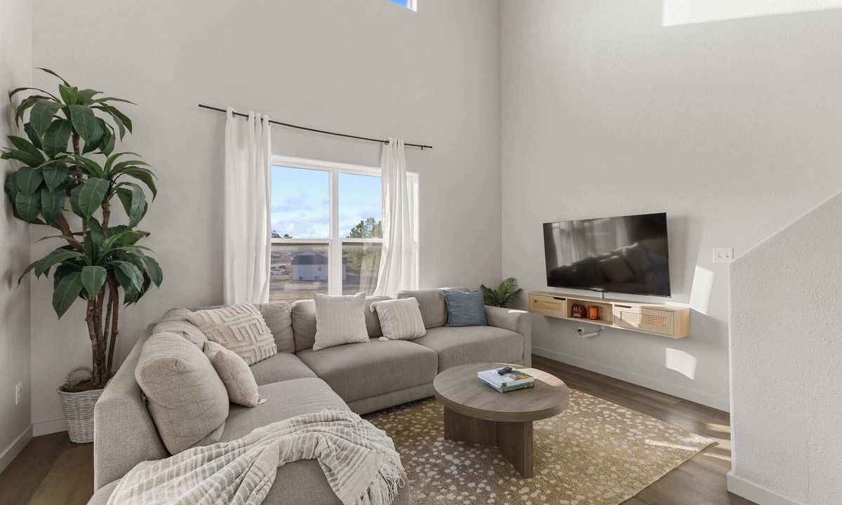 Pueblo West House | Warm 4BR Home with Hot Tub, Sunset Deck,Sleeps 10