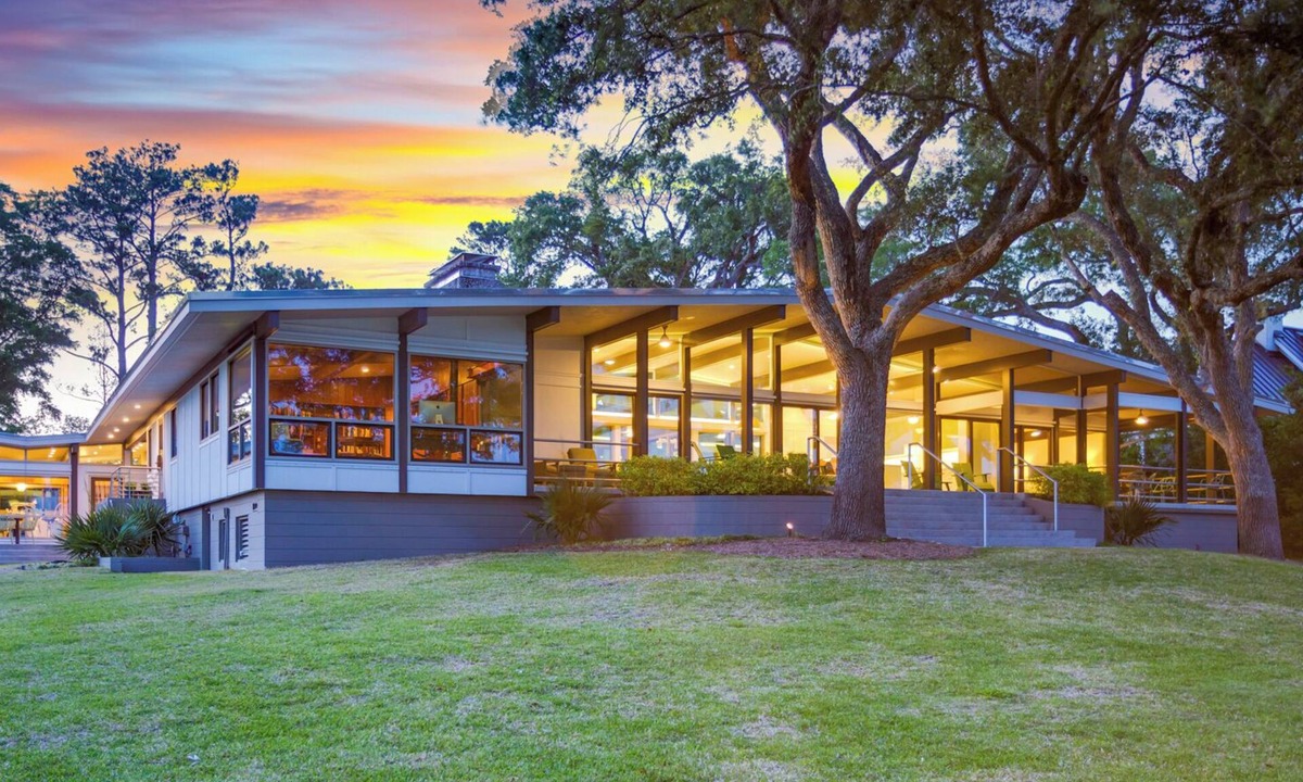 Ogden House | Waterfront Oasis: Dock, Recreation Hall & Pet-Friendly!