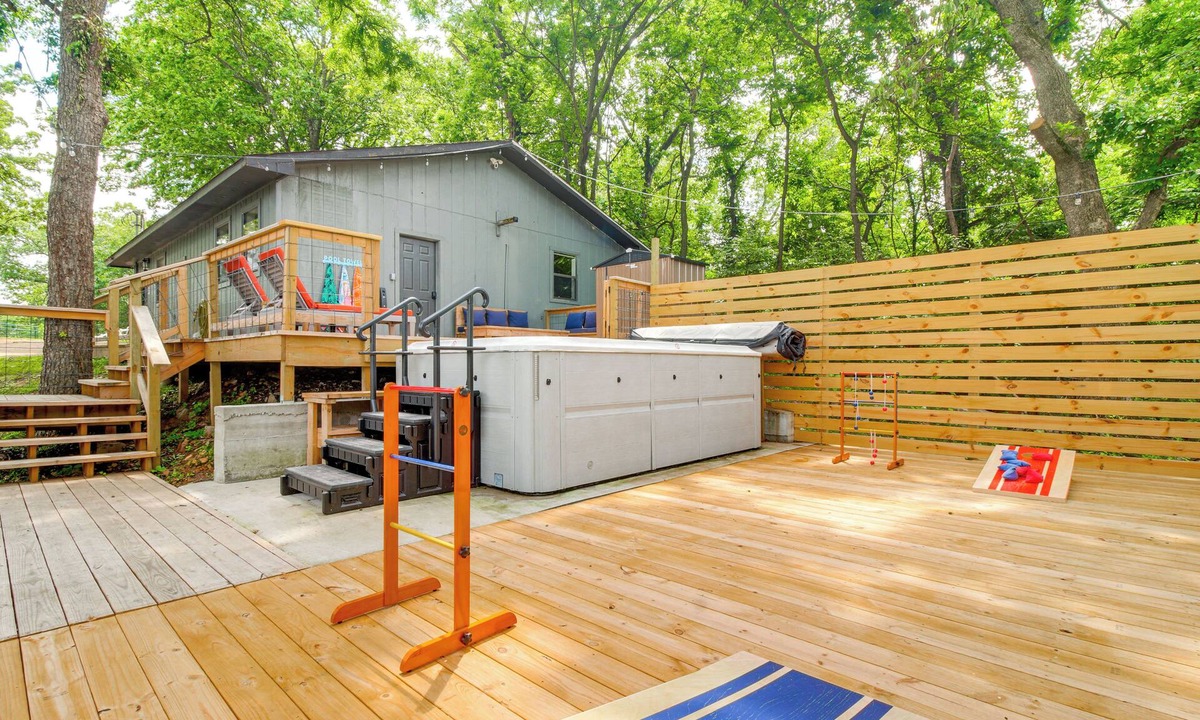 Grove House | Waterfront ‘StoneHaven at Reed Point’ w/Swim Spa!