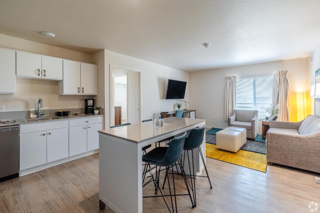 Wichita Hotel | WaterWalk Extended Stay by Wyndham Wichita