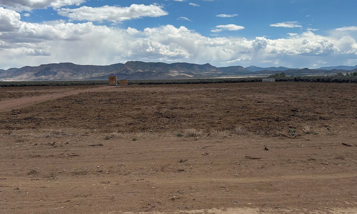 Newcastle RV Rental | Welcoming campground in Beryl for a peaceful getaway Spot 11