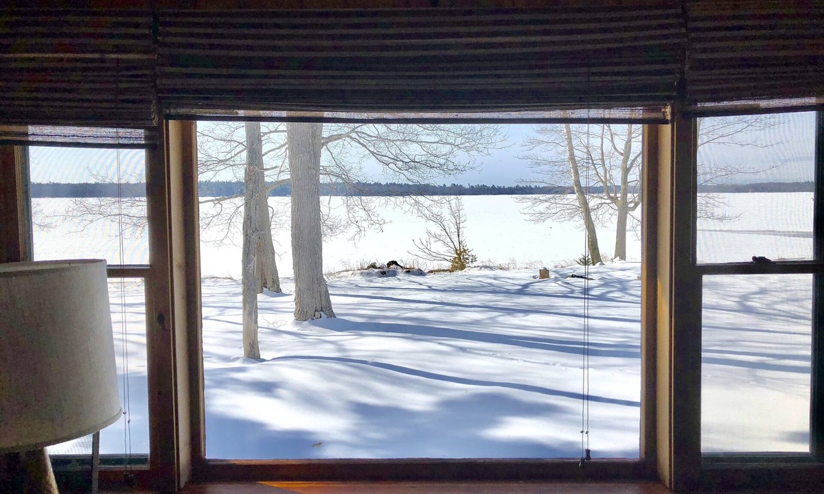 St Germain Cabin | Where eagles soar, the sun sets low, the deer are friendly.