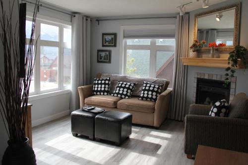 Canmore Cabin | Windtower Lodge - Canmore