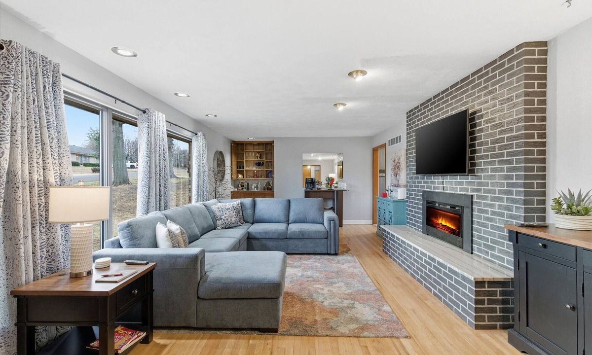 Independence House | Woodland Reserve - Large Peaceful Ranch Near Stadiums