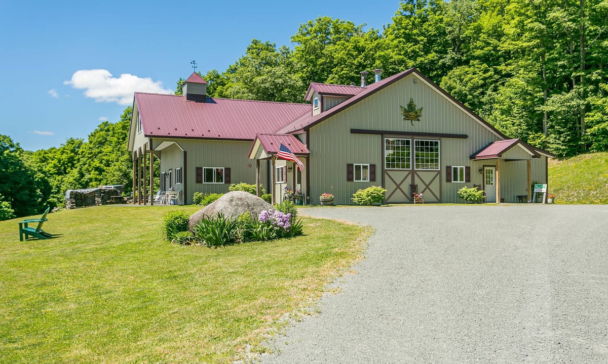 Naples Cabin | Wront listing. NOT active. SELECT FLX SUGAR HOUSE.