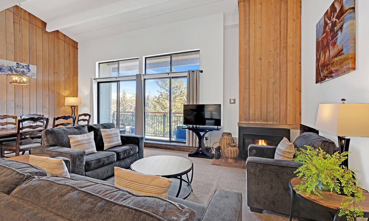 Peak 9 Condo | Your SKI IN SKI OUT *home* for the holidays! Mtn views! Walk to Main St. TEP2