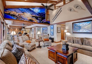 Lion Square Lodge