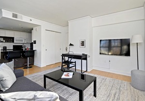 Steps to Shops, Eats, Easy Access + W&D, Zencity