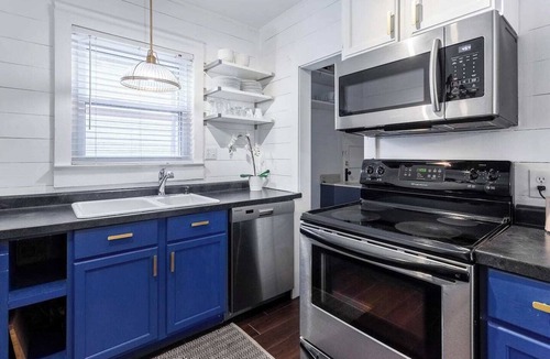 South Hyde Park Apartment | 1-Bedroom Near the Plaza & Scenic Park I 13