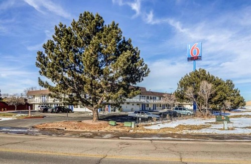 Fort Collins Apartment | 1 Queen Bed | ADA/RI Shower/Non-Smoking