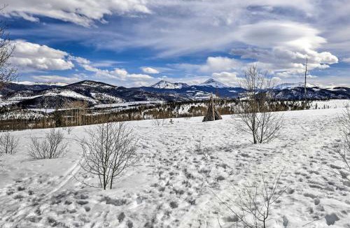 Wildernest House | 11 Mi to Keystone: Silverthorne Condo w/Deck