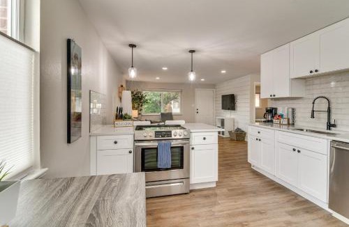 Arvada House | 12 Mi to Red Rocks, Dtwn Denver! Townhome w/Patio
