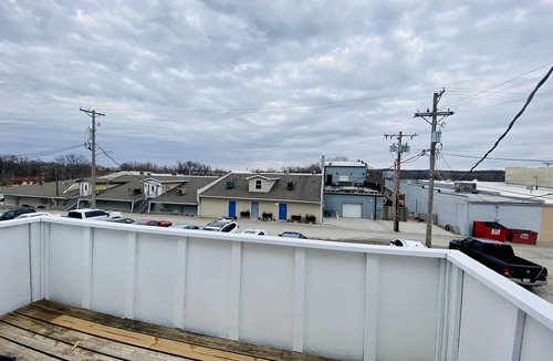 Grain Valley Apartment | 15miles to stadiums-walking distance to local bars