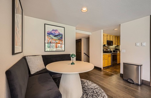 Lakeside Village Condo | 1776 Decatur 4 Bedroom Condo