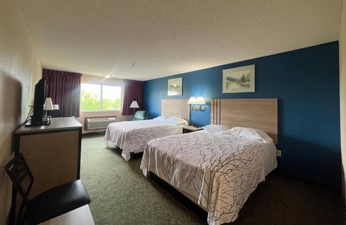 Marysville Hotel | 2 Accommodations Good for Group Stays in Marysville | Free Parking