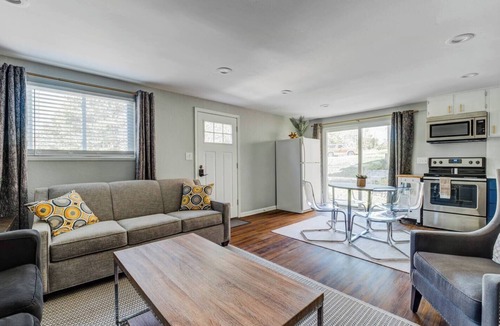 Rosedale Condo | 2-Bed Duplex Near 3 KU! 29