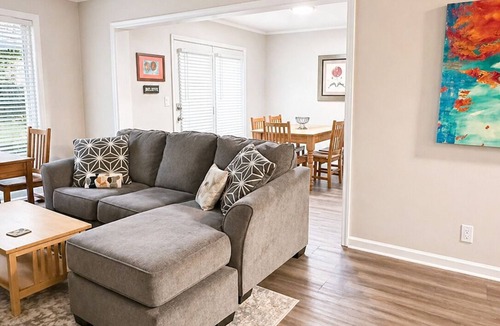 Leawood Apartment | 2-bedroom Apartment Kansas City World Cup Ready!