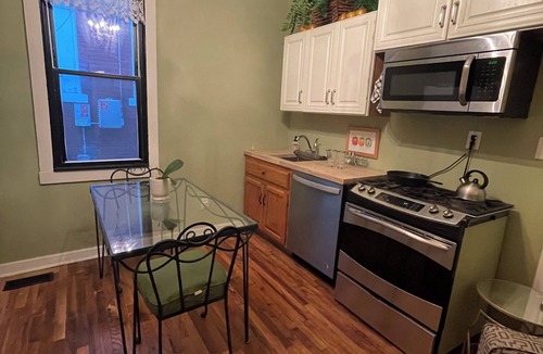 Shawnee Heights House | 2-bedroom house 15 minutes to MAJOR INTERNATIONAL SPORTING EVENT & Arrowhead Stadium. English/Spanish fluency.