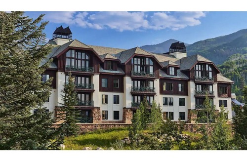 Highlands Townhomes House | 2 bedroom penthouse at Hyatt mountain lodge ski