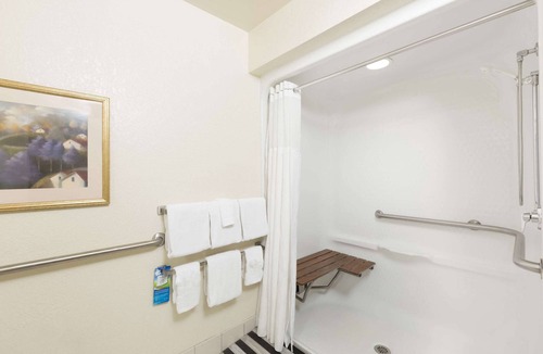 Des Moines Apartment | 2 Connecting Suites at a Hotel