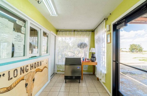 Boise City Apartment | 2 Queen Bed | Smoking
