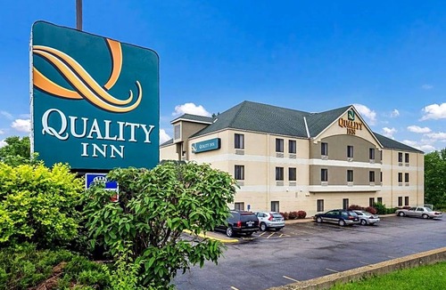 Kansas City Hotel | 2-Star Hotel ∙ Quality Inn I-70 Near Kansas Speedway