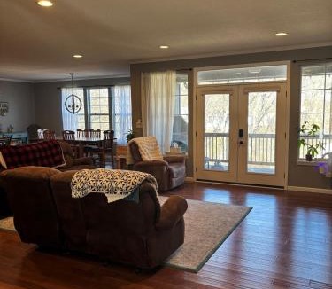 Kansas City House | 2026 World Cup-Spacious 3,400 sqft 5-bedroom house