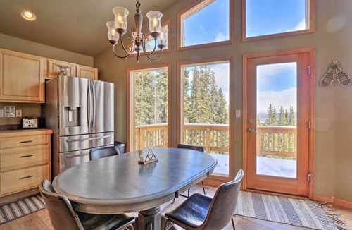 Valley of the Sun Cottage | 26-0086 Fairplay Cabin w/Hot Tub!