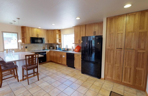 Red River Cabin | 29 Valley of the Pines with Hot Tub in the Upper Valley