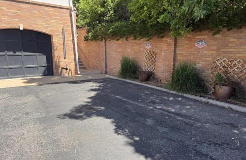 Ogden Apartment | 2B2b loft in mountains secluded patio vintage