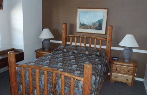 Jackson Condo | 2BR Condo at the Jackson Hole Towncenter close to Town Square!